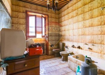 Bagno - Casa indipendente Via Alcide de Gasperi
 
43, Militello in Val di Catania - foto 19