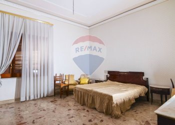 Camera / camera da letto - Casa indipendente Via Alcide de Gasperi
 
43, Militello in Val di Catania - foto 25