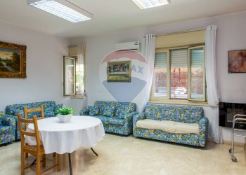 Soggiorno - Appartamento via madonna del rosario
 
13, Misterbianco - foto 17