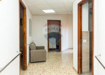 Hall / corridoio - Appartamento via madonna del rosario
 
13, Misterbianco - foto 22