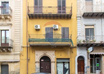 Edificio all\'aperto - Independent house Corso Umberto
 
64, Leonforte - photo 5