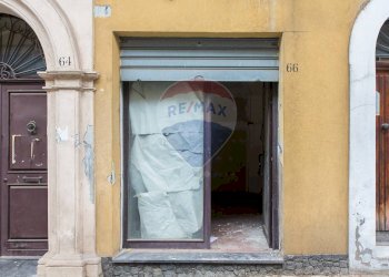 Edificio all\'aperto - Independent house Corso Umberto
 
64, Leonforte - photo 8