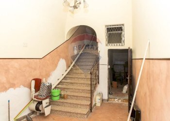 Scale - Independent house Corso Umberto
 
64, Leonforte - photo 11