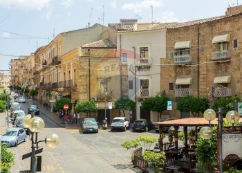 Edificio all\'aperto - Independent house Corso Umberto
 
64, Leonforte - photo 40