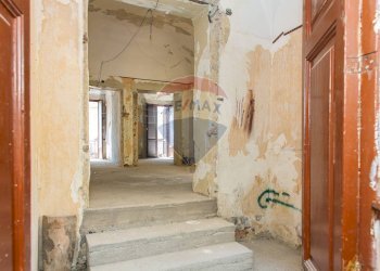 Scale - Independent house Corso Umberto
 
64, Leonforte - photo 49