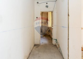 Hall / corridoio - Independent house Corso Umberto
 
64, Leonforte - photo 66