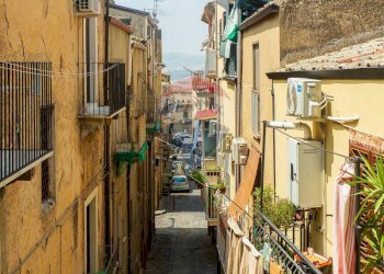 Edificio all\'aperto - Independent house Corso Umberto
 
64, Leonforte - photo 72