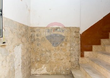 Scale - Independent house Corso Umberto
 
64, Leonforte - photo 73