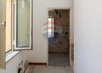 Hall / corridoio - Independent house Corso Umberto
 
64, Leonforte - photo 76