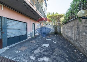 Terrazza - Box via dei tulipani
 
5, Mascalucia - foto 6