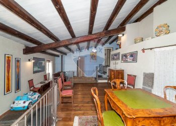 Sala da pranzo - Rustico Piedimonte Etneo - foto 9