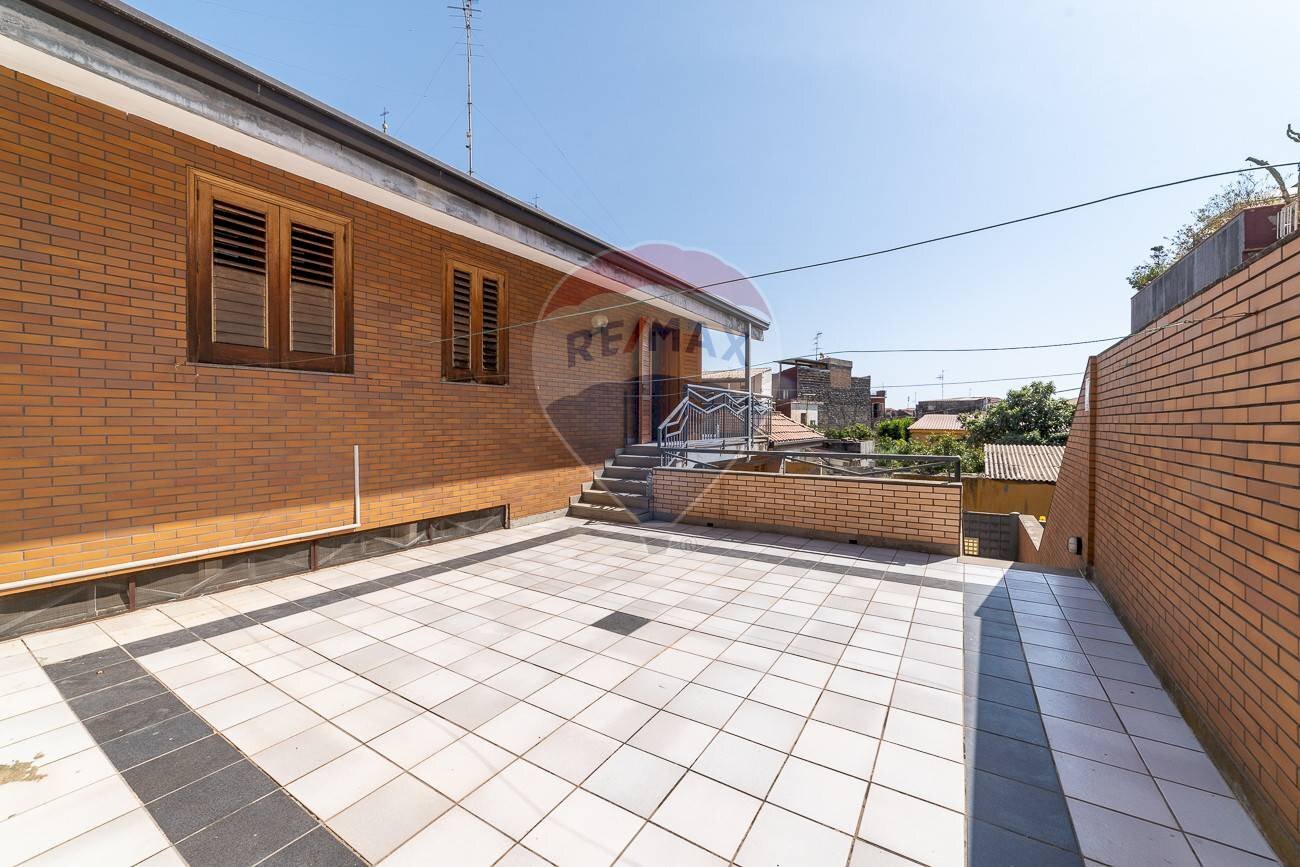 Terrazza - Three-room apartment via carcara
 
3, Aci Catena - photo 1