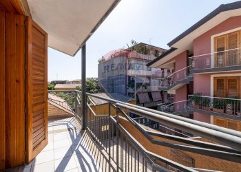 Balcone - Trilocale via carcara
 
3, Aci Catena - foto 10