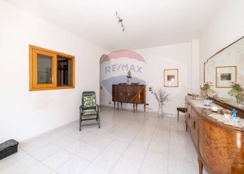 Hall / corridoio - Trilocale via carcara
 
3, Aci Catena - foto 7