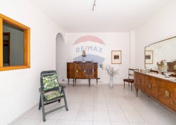 Hall / corridoio - Trilocale via carcara
 
3, Aci Catena - foto 8