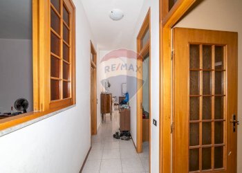 Hall / corridoio - Trilocale via carcara
 
3, Aci Catena - foto 13