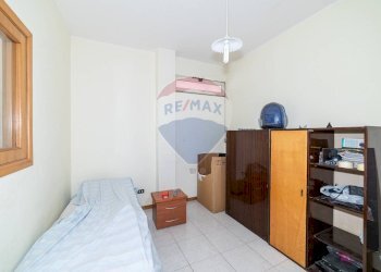 Camera / camera da letto - Trilocale via carcara
 
3, Aci Catena - foto 15