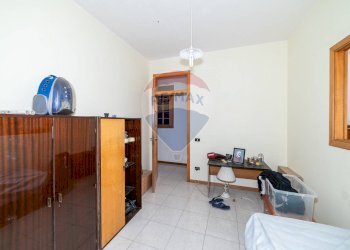 Camera / camera da letto - Trilocale via carcara
 
3, Aci Catena - foto 16