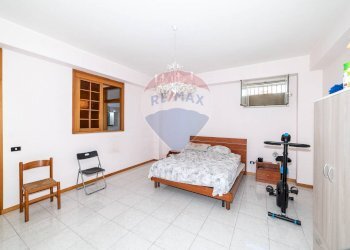 Camera / camera da letto - Trilocale via carcara
 
3, Aci Catena - foto 23