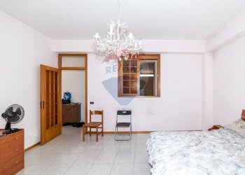 Camera / camera da letto - Trilocale via carcara
 
3, Aci Catena - foto 24