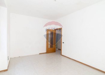 Stanza vuota - Trilocale via carcara
 
3, Aci Catena - foto 16