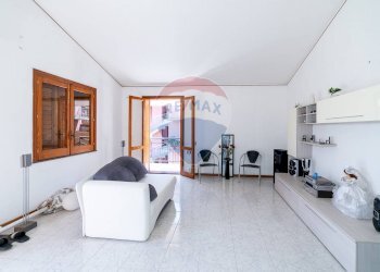 Soggiorno - Casa indipendente Via Carcara
 
3, Aci Catena - foto 1