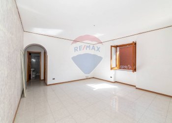 Stanza vuota - Casa indipendente Via Carcara
 
3, Aci Catena - foto 9