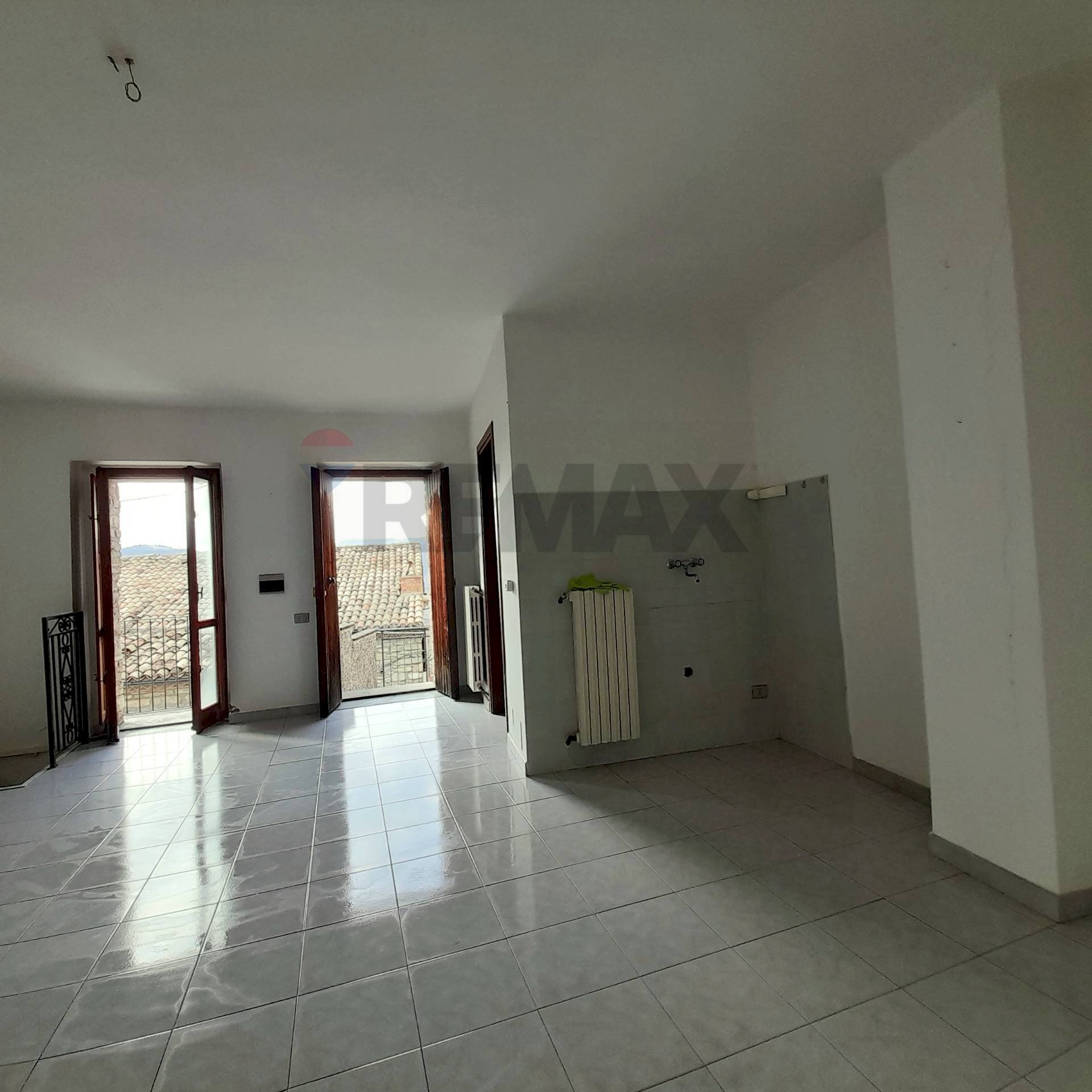 Stanza vuota - Appartamento via san leonardo
 
60, Guardia Perticara - foto 1