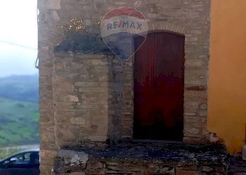 Edificio all\'aperto - Appartamento via san leonardo
 
60, Guardia Perticara - foto 4