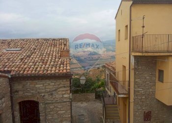 Edificio all\'aperto - Appartamento via san leonardo
 
60, Guardia Perticara - foto 9