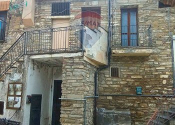 Casa all\'aperto - Appartamento via san leonardo
 
60, Guardia Perticara - foto 11