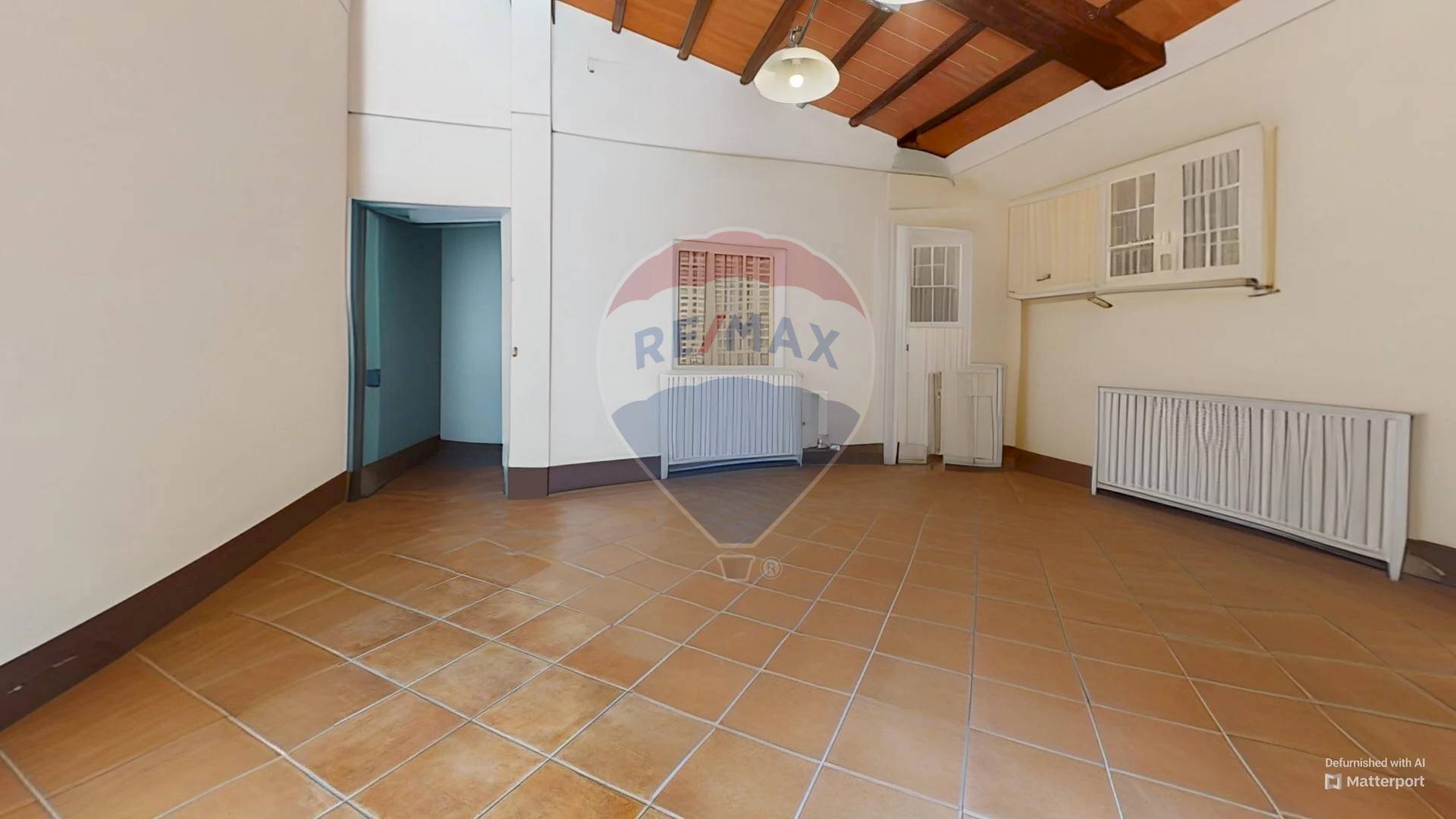 Stanza vuota - Commercial Premises Via Arezzo
132, Foiano della Chiana - photo 3