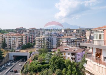 Edificio all\'aperto - Attico Via del Canalicchio
 
9, Tremestieri Etneo - foto 8