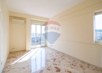 Stanza vuota - Attico Via del Canalicchio
 
9, Tremestieri Etneo - foto 22