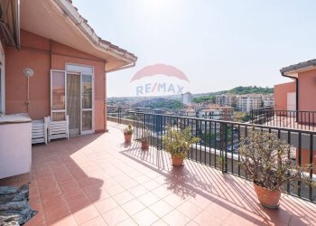 Terrazza - Attico Via del Canalicchio
 
9, Tremestieri Etneo - foto 44