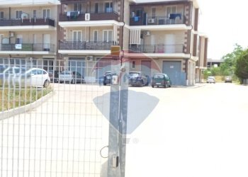 Edificio all\'aperto - Laboratorio Via Manfredonia
 
19, Foggia - foto 16