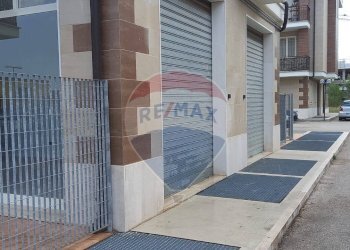 Edificio all\'aperto - Laboratorio Via Manfredonia
 
19, Foggia - foto 17