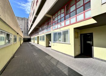 Edificio all\'aperto - Ufficio Via Mario del Monaco
 
16, Pesaro - foto 6