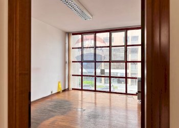 Stanza vuota - Ufficio Via Mario del Monaco
 
16, Pesaro - foto 19