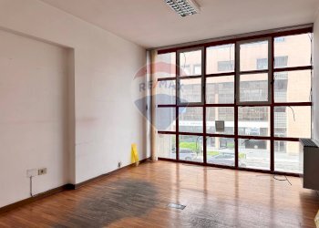 Stanza vuota - Ufficio Via Mario del Monaco
 
16, Pesaro - foto 20