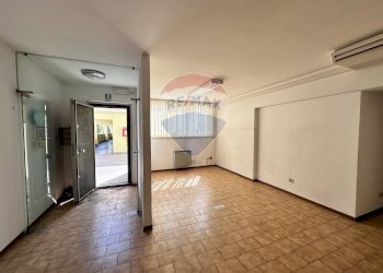 Stanza vuota - Ufficio Via Mario del Monaco
 
16, Pesaro - foto 36