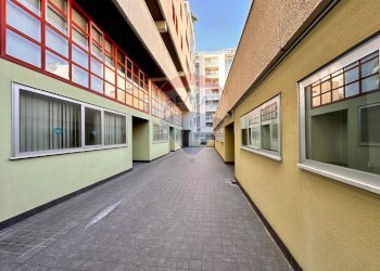 Edificio all\'aperto - Ufficio Via Mario del Monaco
 
16, Pesaro - foto 45