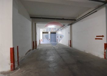 interno - Box Viale Degli Artigiani, Foggia - foto 5