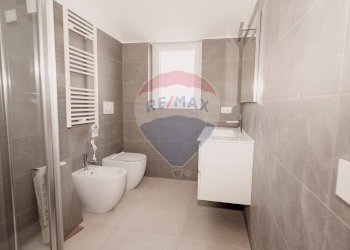 Bagno - Trilocale GENERALE ARDOINO
 
205, Diano Marina - foto 11