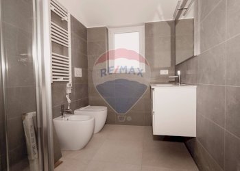 Bagno - Trilocale GENERALE ARDOINO
 
205, Diano Marina - foto 12