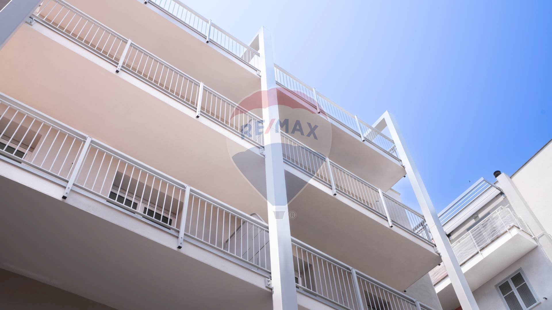 Edificio all\'aperto - Trilocale generale ardoino
 
205, Diano Marina - foto 3