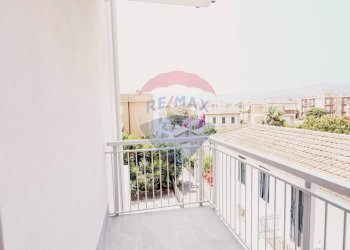 Balcone - Trilocale GENERALE ARDOINO
 
205, Diano Marina - foto 4