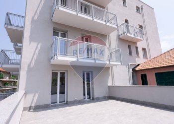 Edificio all\'aperto - Trilocale GENERALE ARDOINO
 
205, Diano Marina - foto 12