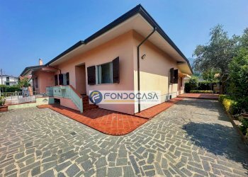 ESTERNO - Casa semi indipendente Via Cocombola
 
78, Massa - foto 4