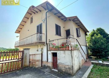 Foto 1 - Casa indipendente Via Margherita Paduli, Tossicia - foto 1